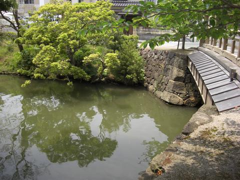 稲荷橋(内中原町)